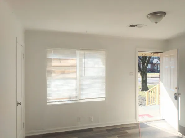 2504 Thompson Ave, West Memphis, AR 72301