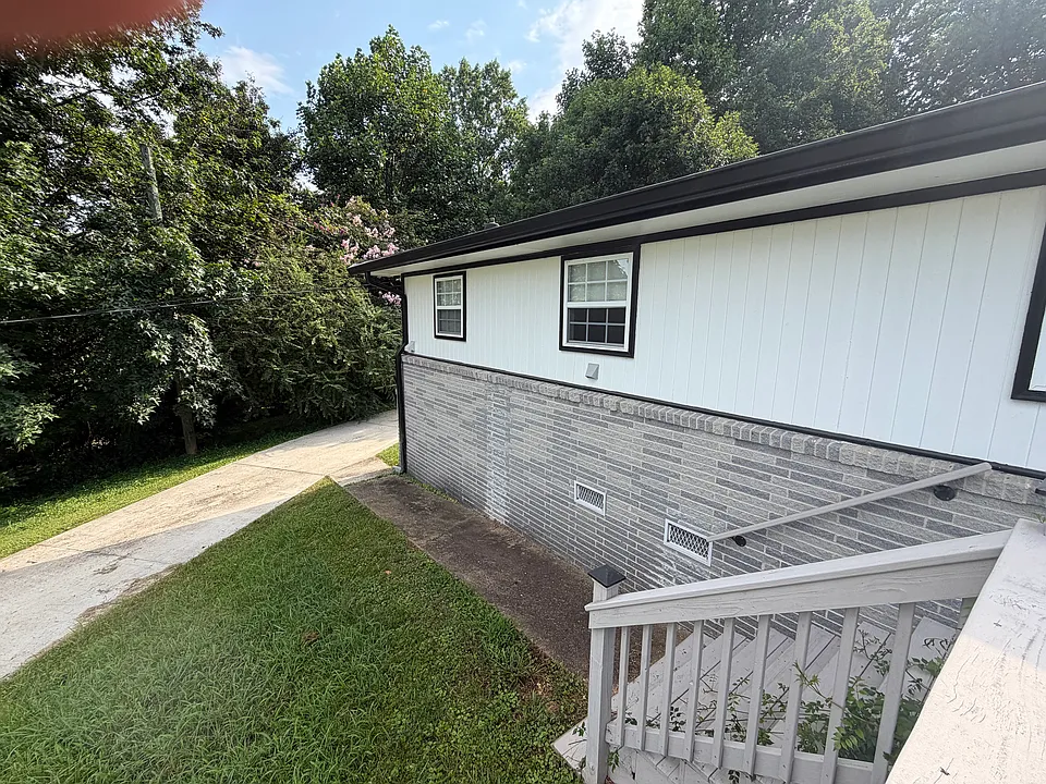 5230 Loblolly Ln