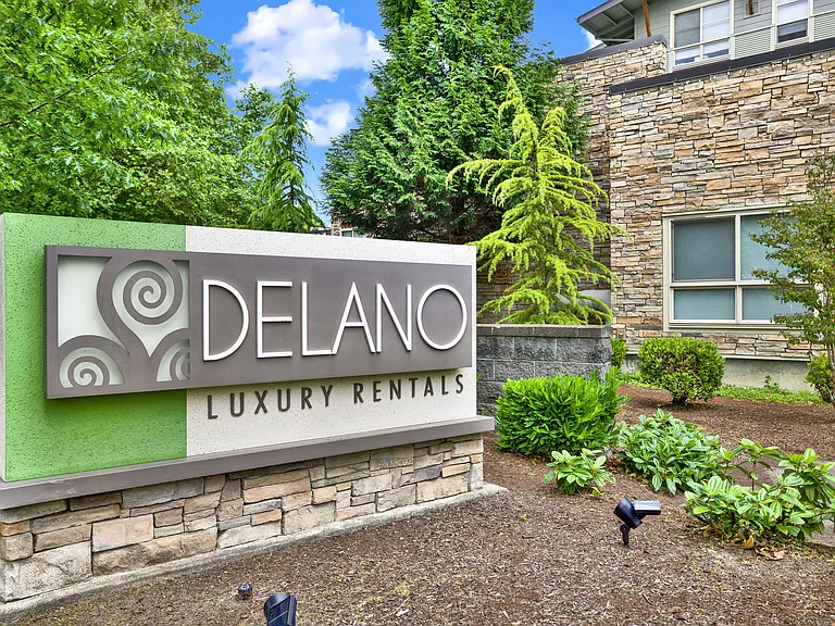 Delano — Photo 7