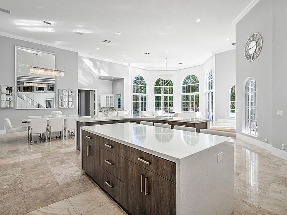 5th image of 16620 Senterra Dr