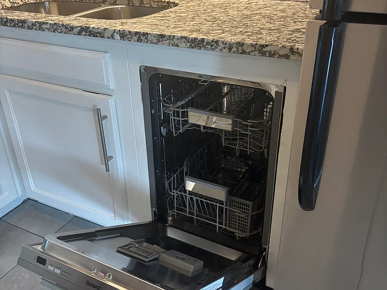 218 S Batchewana Ave #202 — Photo 12