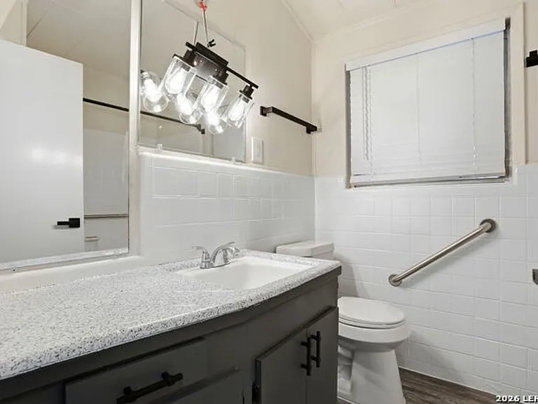 466 Sandalwood Ln — Photo 14
