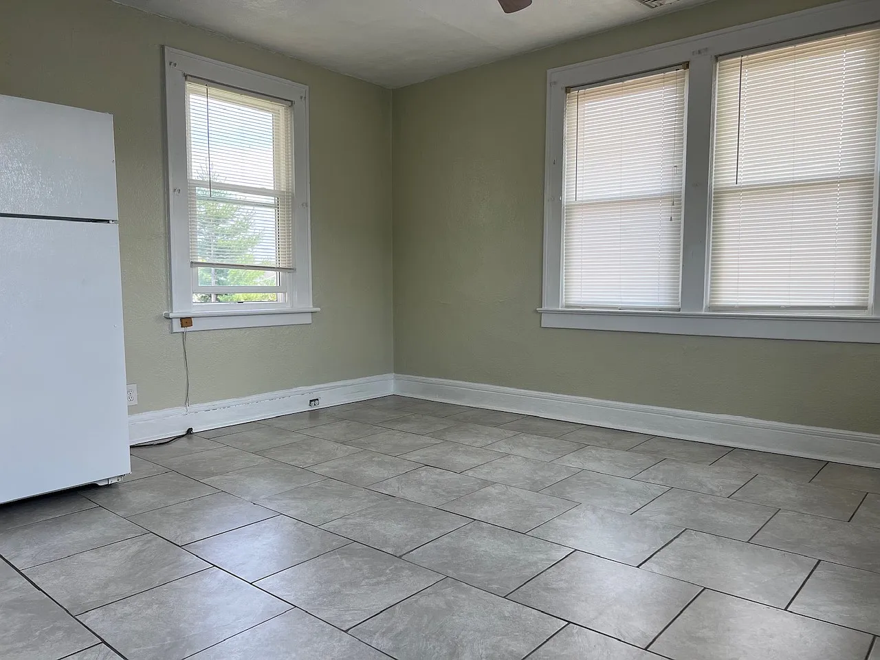 2 bed, $2,350 — Photo 2