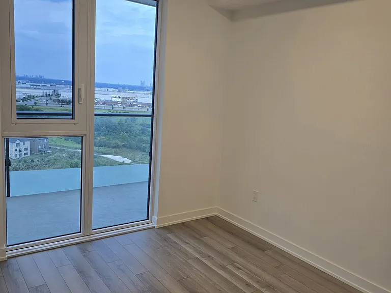 15 Skyridge Dr #1211 — Photo 5