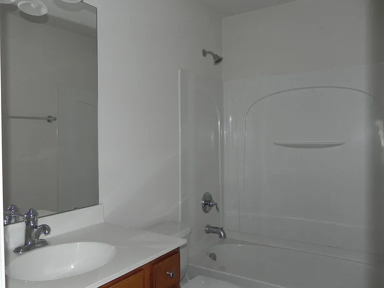 1409 Corwith Dr — Photo 15