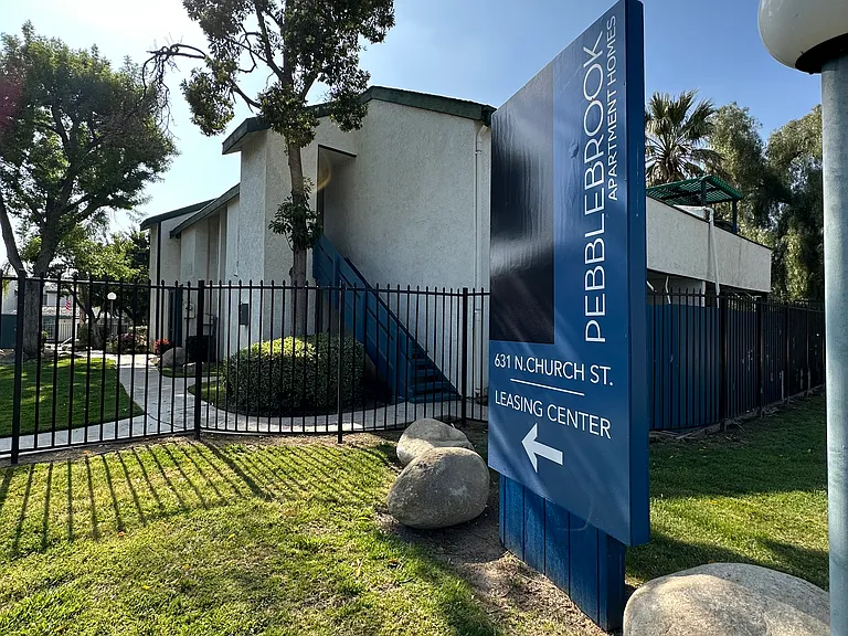 Pebblebrook — Photo 18