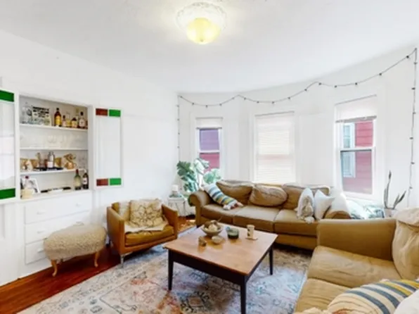 22 Calvin St #3, Somerville, MA 02143