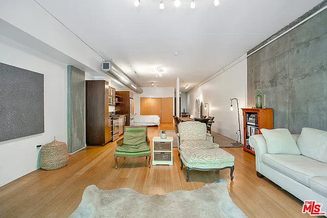 1111 S Grand Ave #506 — Photo 11