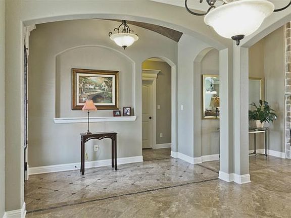 3rd image of 423 River Bank Ln
