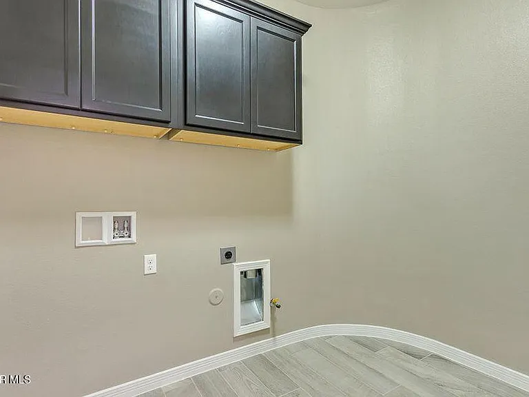 12934 Terrington Ave — Photo 18