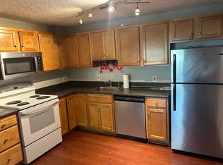 545 Calef Rd APT 28, Manchester, NH 03103