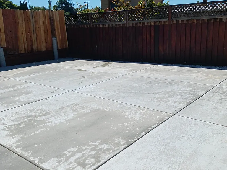 This the cozy shared backyard.