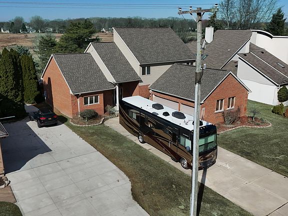 2nd image of 51553 Baker Rd