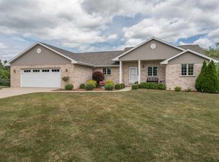 1470 Mighty Oak Trl, Green Bay, WI 54313
