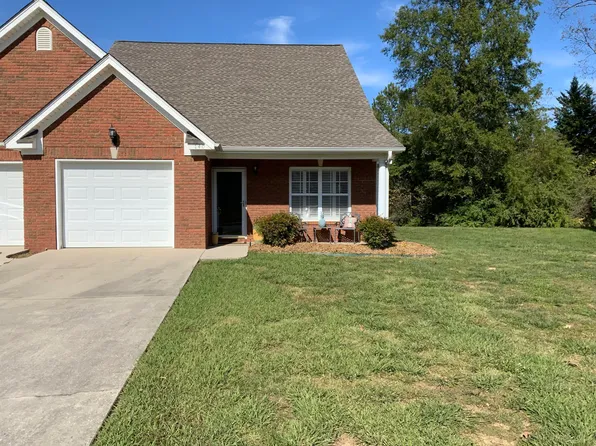 140 Briarstone Dr, Rossville, GA 30741