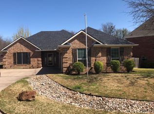 3109 Preston Club Dr, Sherman, TX 75092