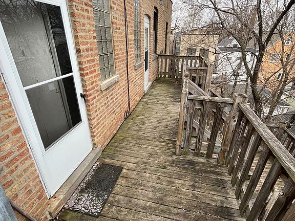 4th image of 3700 N Paulina St #1708-3