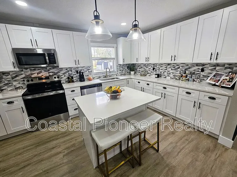 8711 N Wick Pl — Photo 8