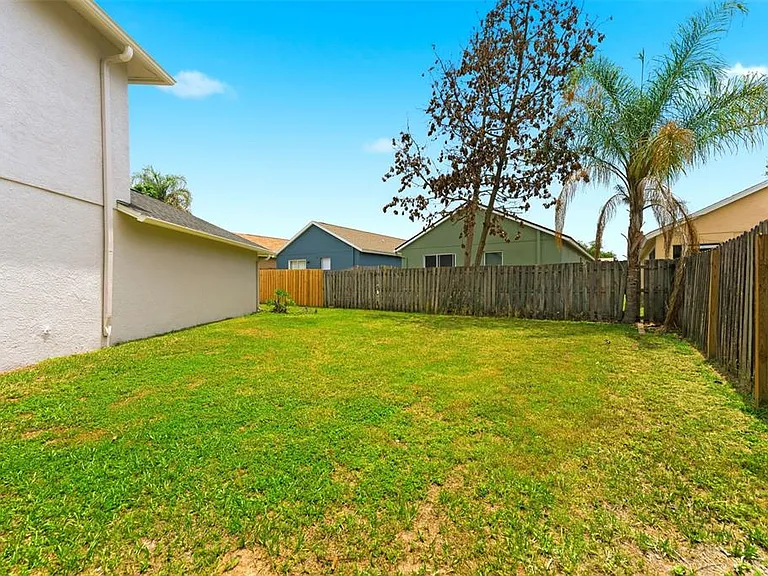 6048 Sand Key Ln — Photo 35
