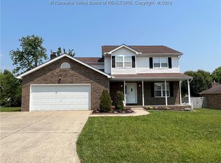 103 Mulberry Dr, Hurricane, WV 25526