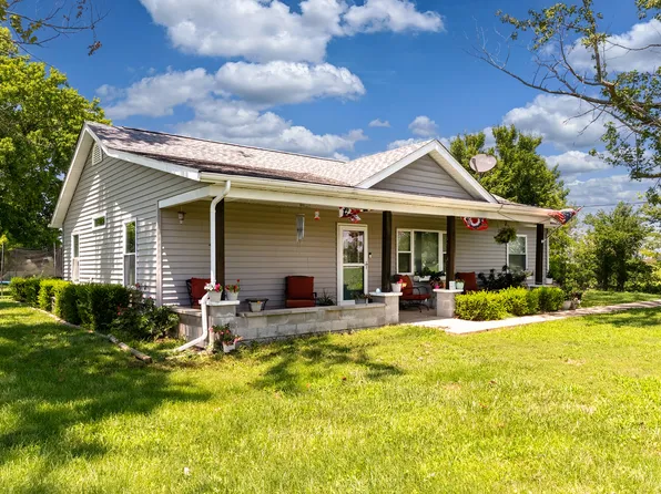7701 Green Meadow Rd, Thompsonville, IL 62890