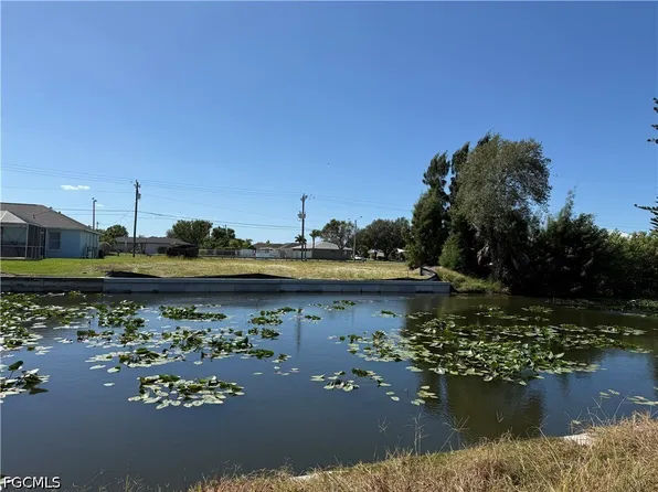 118 SW 31st Terrace Cpe, Coral, FL 33914