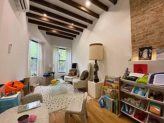 521 Decatur Street, #3