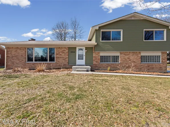 2864 Colonial Trl, Bloomfield Hills, MI 48304