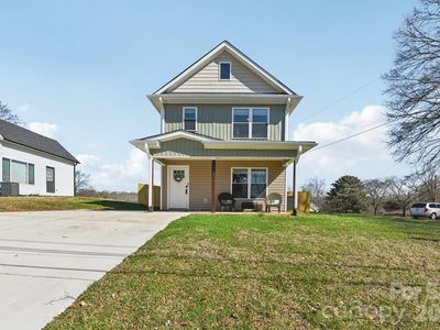 201 N Davis Ave, Newton, NC, 28658