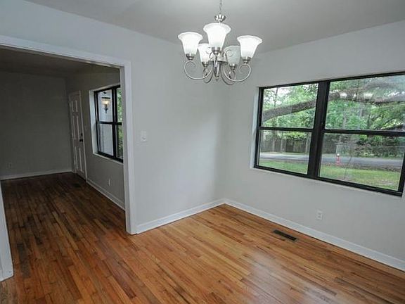 5th image of 194 Meridianna Dr