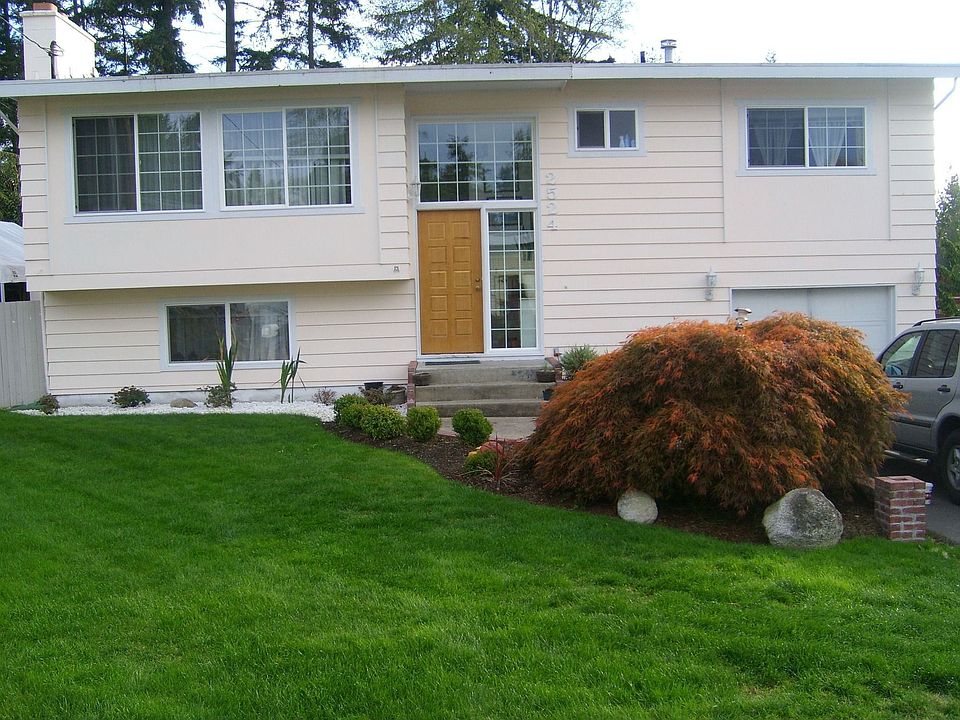 1st image of 2524 199th Pl SW