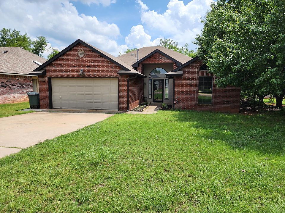 1st image of 2208 Sagewood Dr