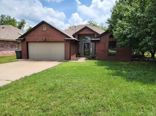 2208 Sagewood Dr, Edmond, OK 73013