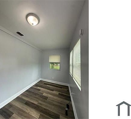 3rd image of 1427 W 8th St