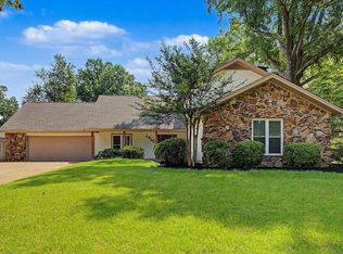 1410 Riverwood Cv, Germantown, TN 38138