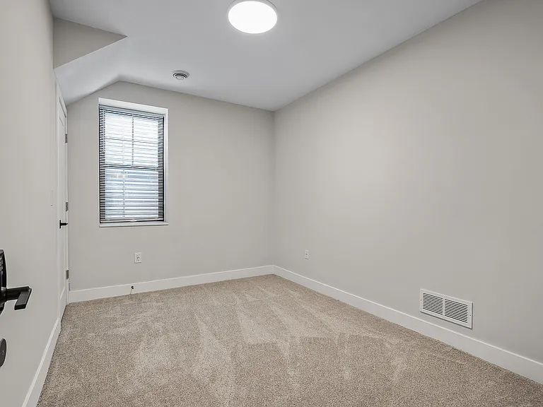 2413 1st Ave S #103 — Photo 29