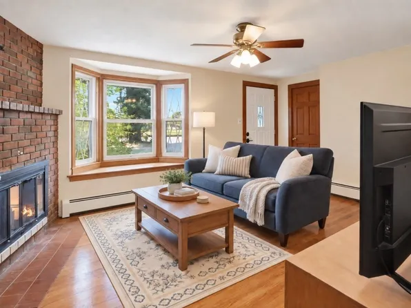 69 Appleton St, Saugus, MA 01906