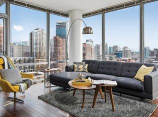 Burnham Pointe, Chicago, IL 60605
