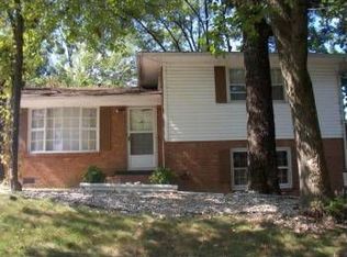 1819 W Meadowview Rd, Greensboro, NC 27403