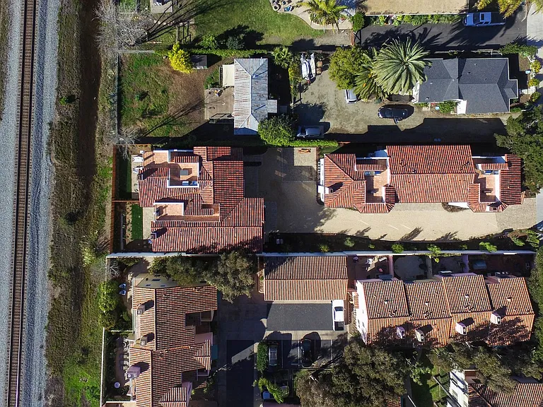 4285 Carpinteria Ave — Photo 12