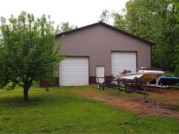 3rd image of 15682 300th St
