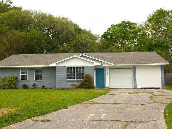 2nd image of 1500 Echols Dr