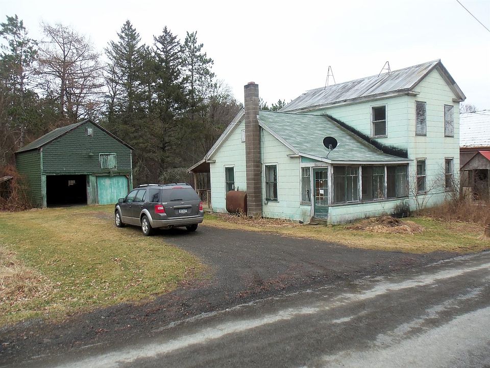 1st image of 5 Gates Ave