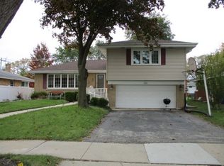988 S Bryan St, Elmhurst, IL 60126