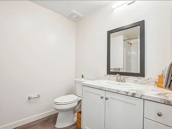 3rd image of 3066 N Park Way APT 209