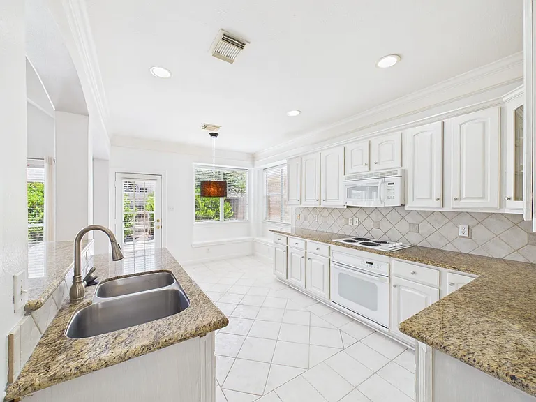 5407 Lake Place Dr — Photo 18
