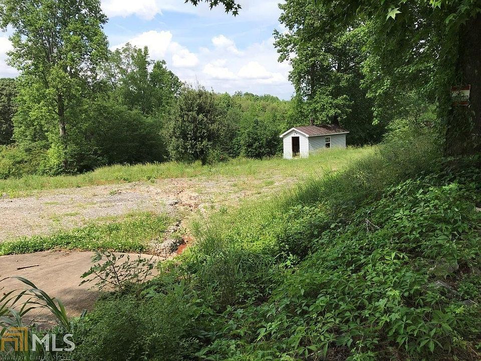 2nd image of 1892 Moccasin Gap Rd