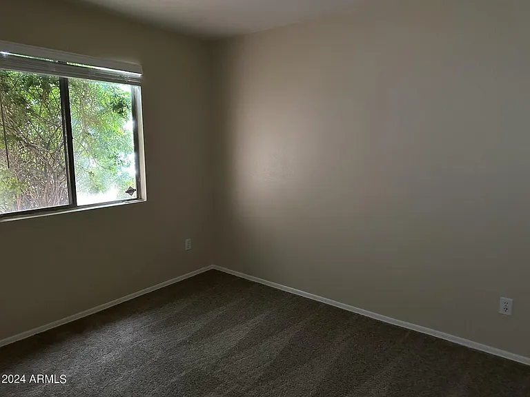 1006 S Slater Cir — Photo 11