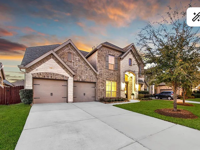 10231 Mackies Run Ln — Photo 3