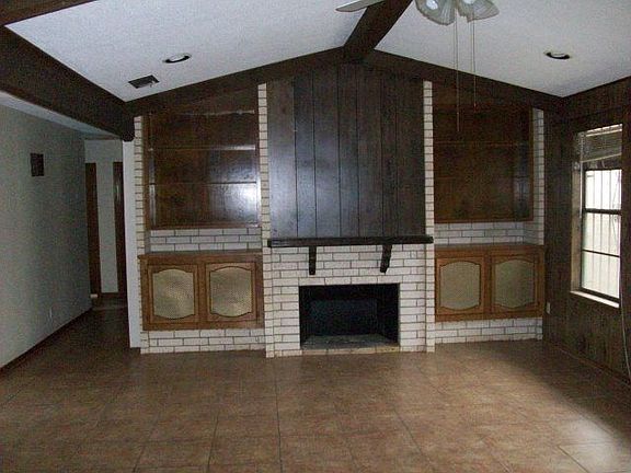 2nd image of 1213 Zinnia Ave